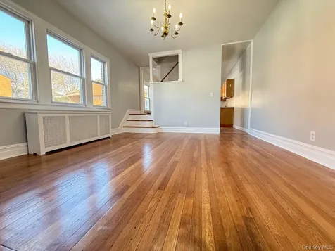 7 Flower Street New Rochelle NY 10801
