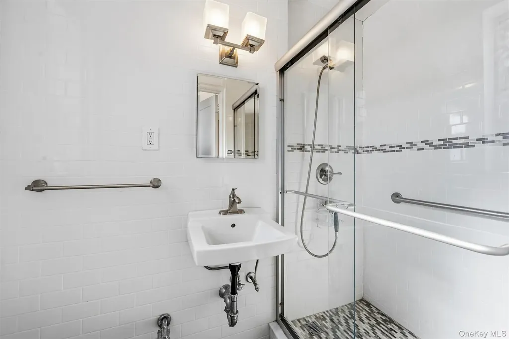 949 Palmer Bronxville NY 10708