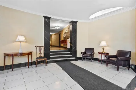 949 Palmer Bronxville NY 10708