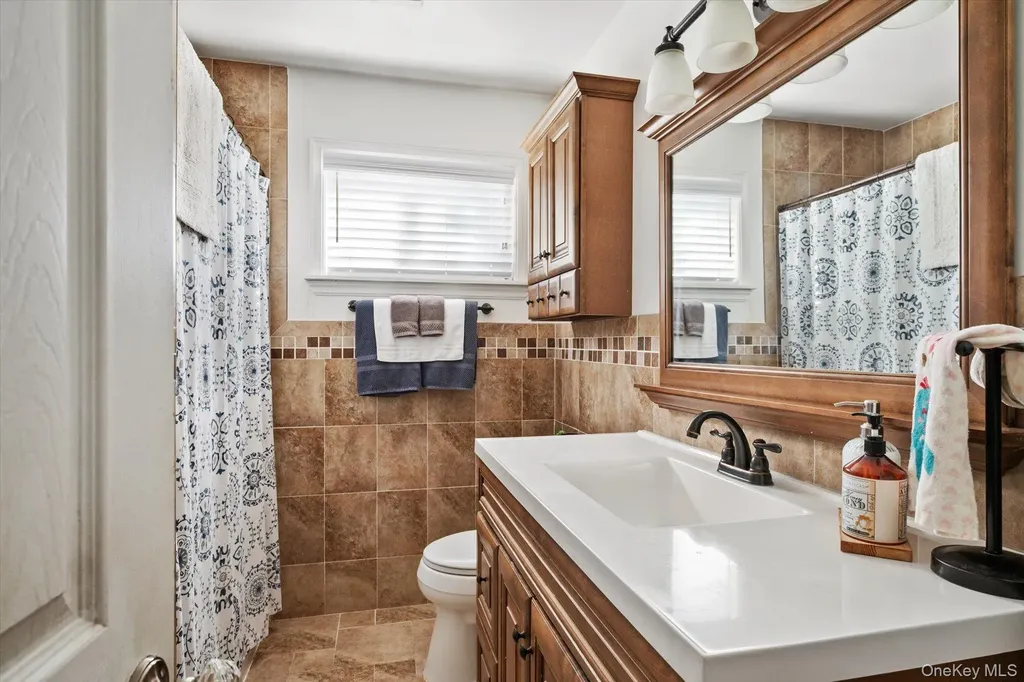 249 Hampton Road West Babylon NY 11704