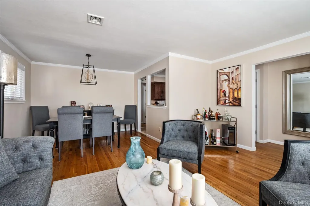 249 Hampton Road West Babylon NY 11704