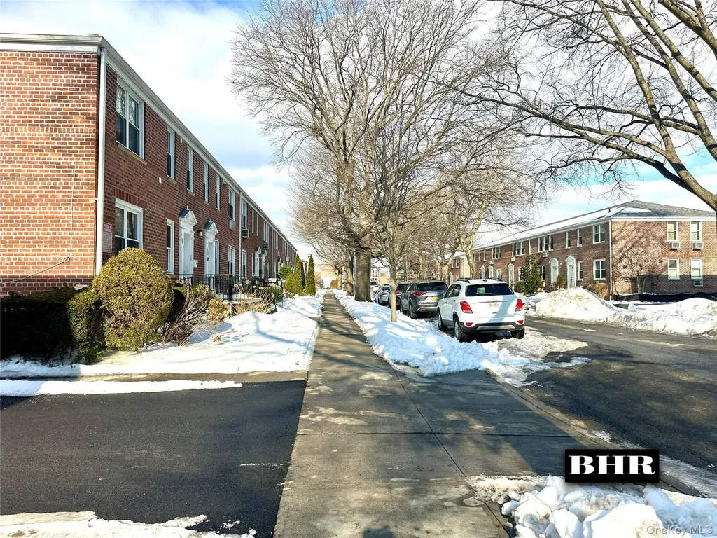 2048 E 58th Street Brooklyn NY 11234