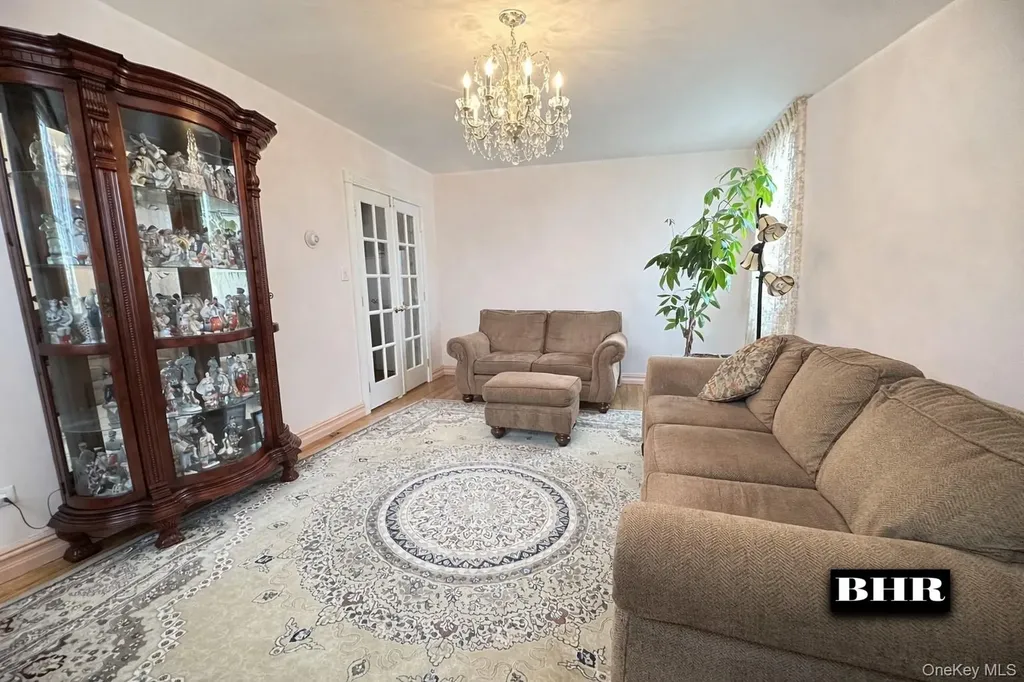 2048 E 58th Street Brooklyn NY 11234