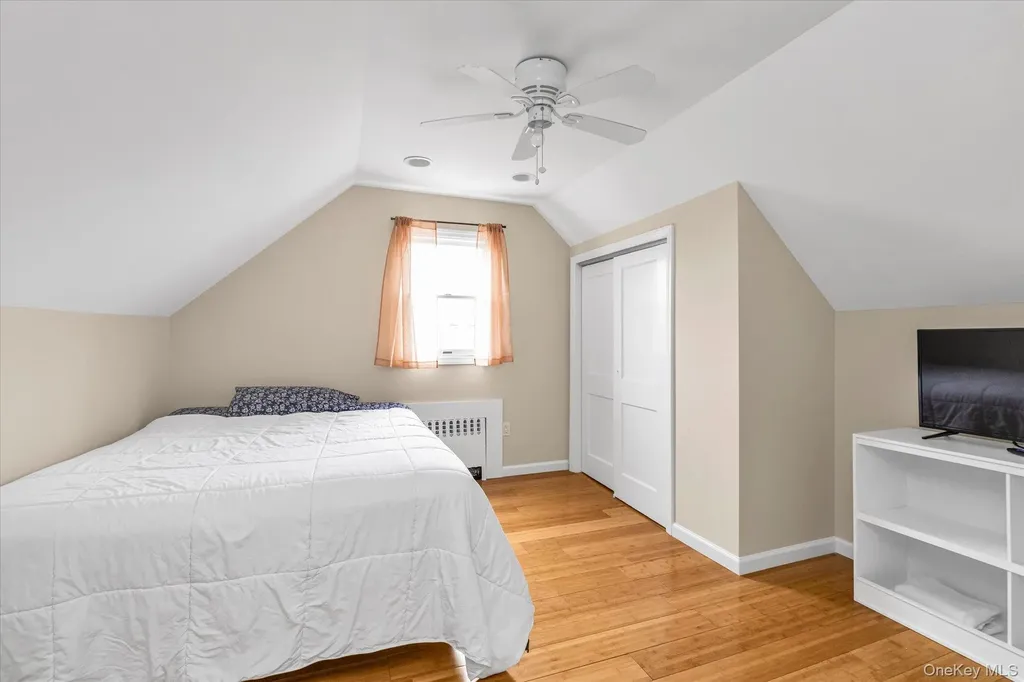 3080 Roxbury Road Oceanside NY 11572