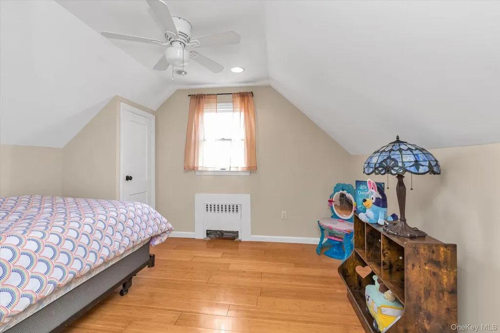 3080 Roxbury Road Oceanside NY 11572