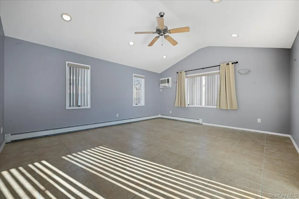 29 Disc Lane Wantagh NY 11793