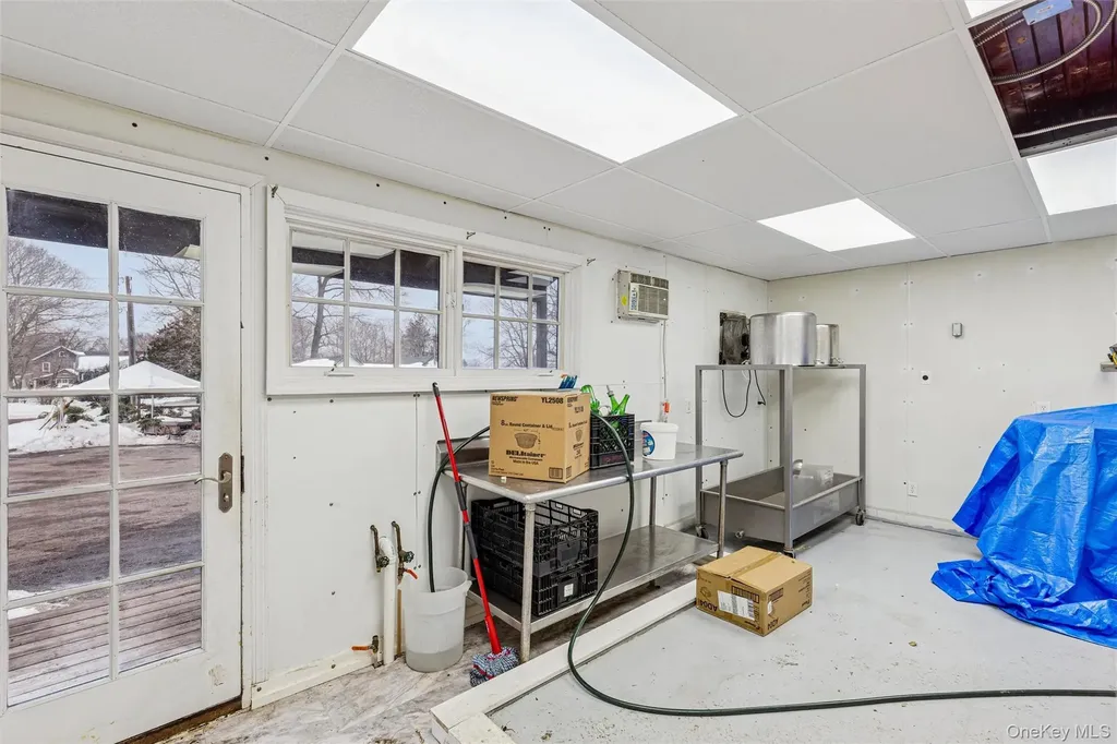 250 Main Road Riverhead NY 11901