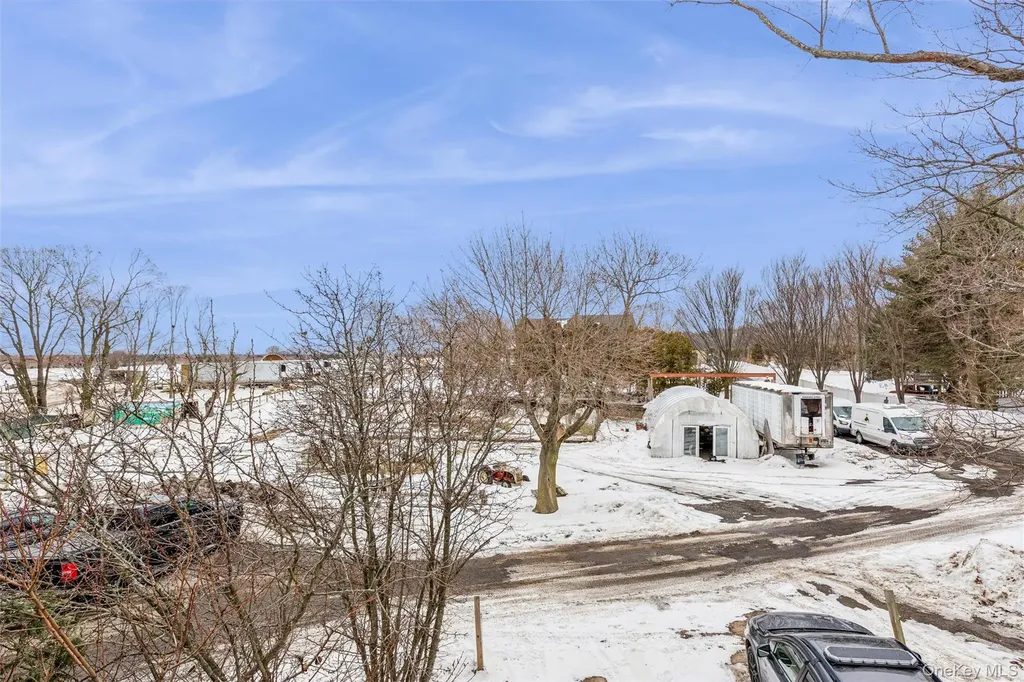 250 Main Road Riverhead NY 11901