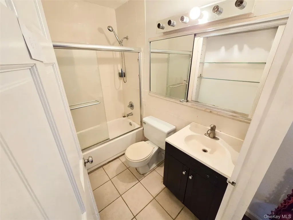 38-08 147th Street Flushing NY 11354