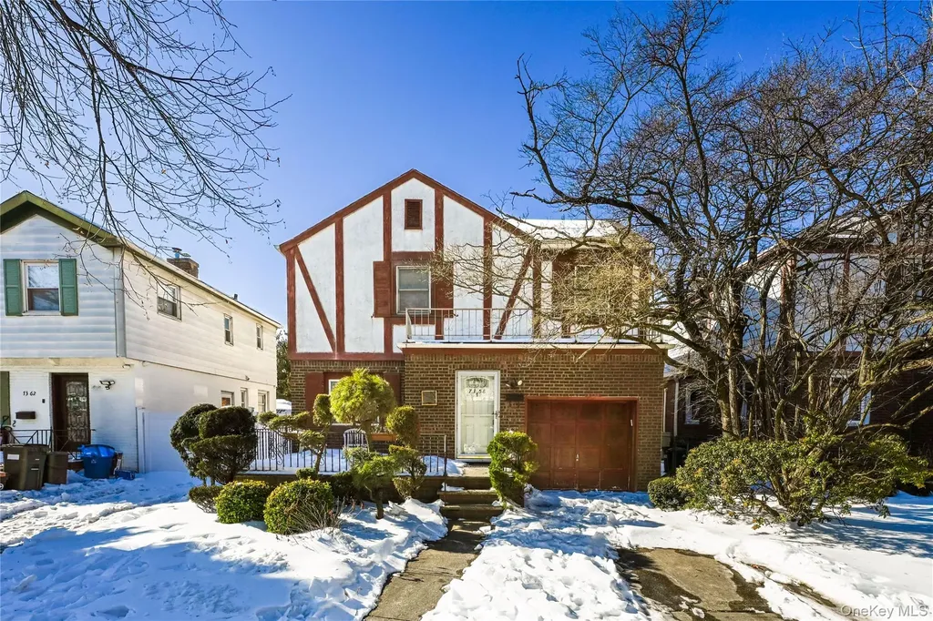 7358 189th Street Fresh Meadows NY 11366