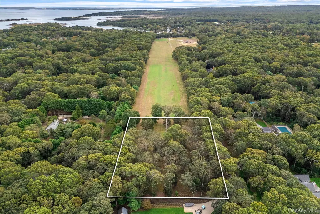 43 Briarcroft Drive East Hampton NY 11937