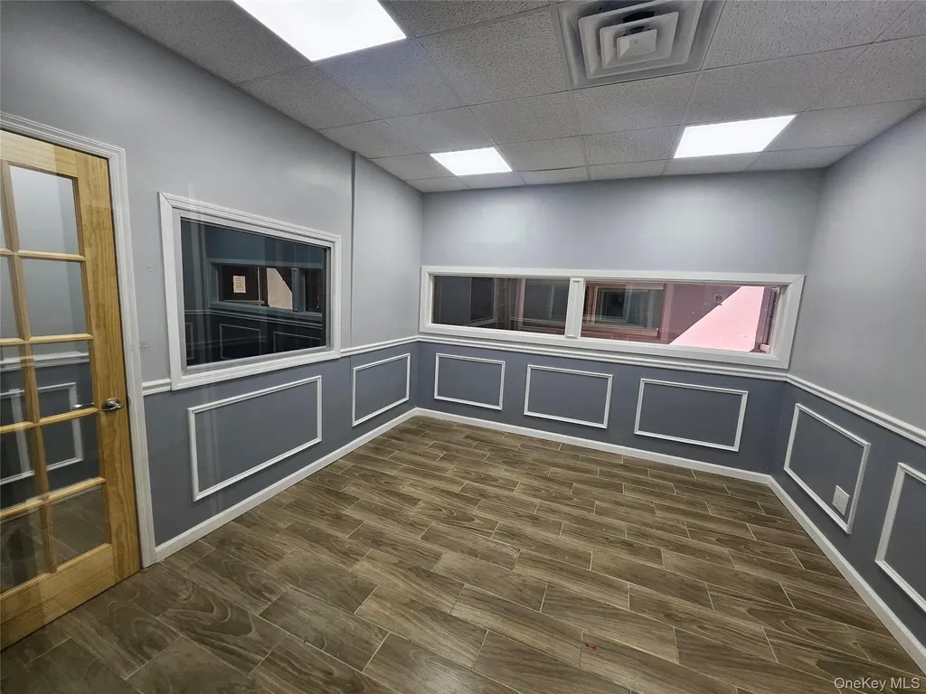 55 Broadway Hicksville NY 11801