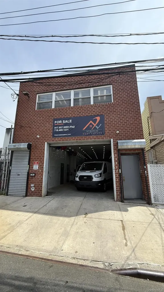 9011 130th Street Richmond Hill NY 11418