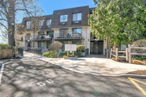 311 Kemeys Cove Briarcliff Manor NY 10510