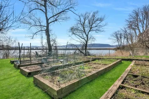311 Kemeys Cove Briarcliff Manor NY 10510