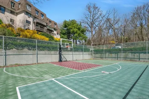 311 Kemeys Cove Briarcliff Manor NY 10510