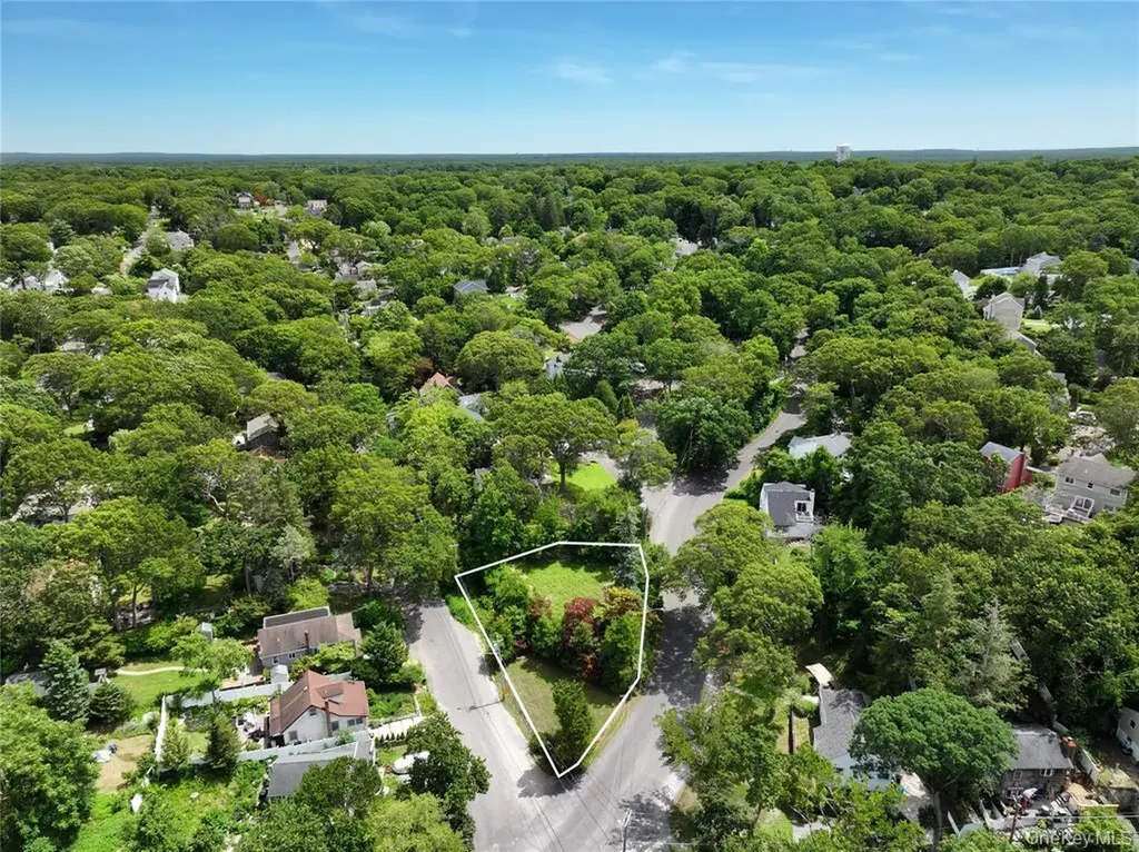 90 Sunburst Drive Rocky Point NY 11778