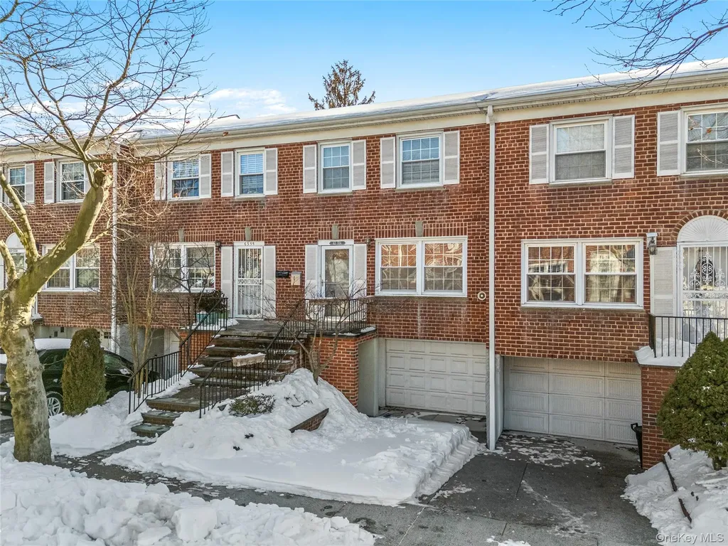 63-55A Douglaston Parkway Douglaston NY 11362
