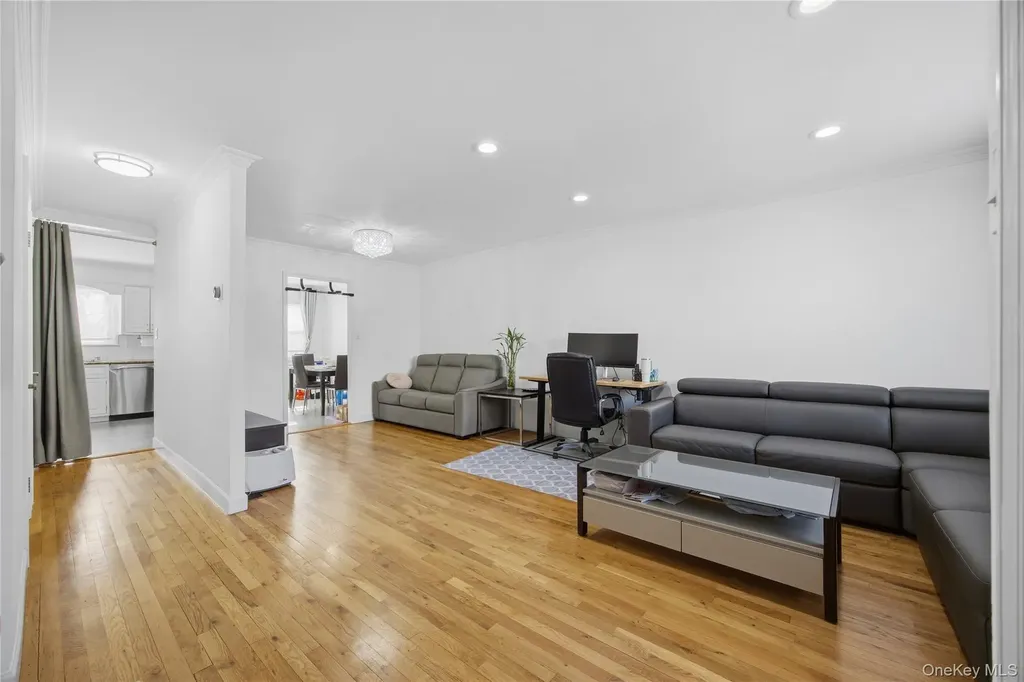 63-55A Douglaston Parkway Douglaston NY 11362