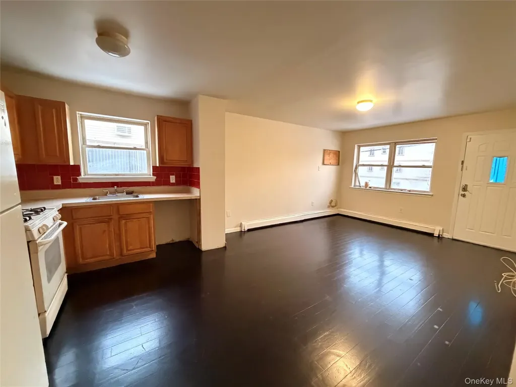 1907 Arnow Avenue Bronx NY 10469