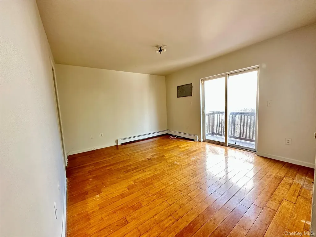 1907 Arnow Avenue Bronx NY 10469