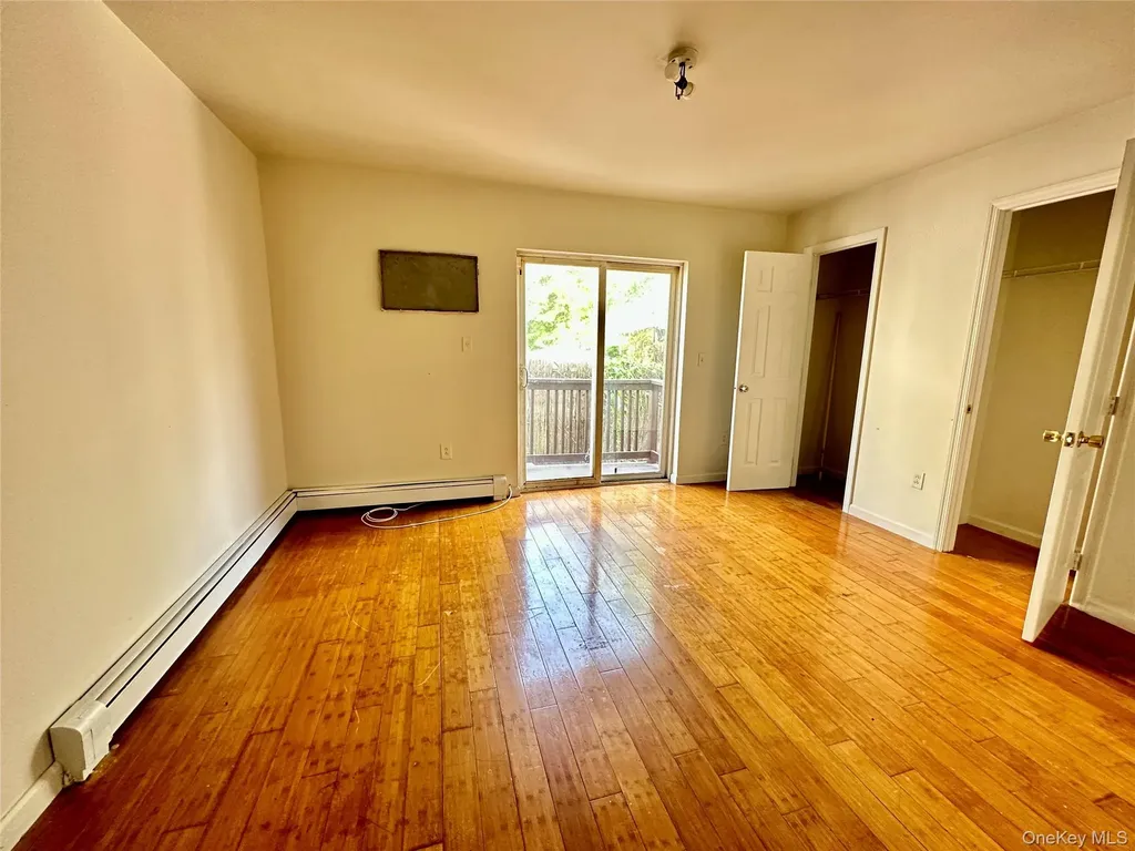 1907 Arnow Avenue Bronx NY 10469