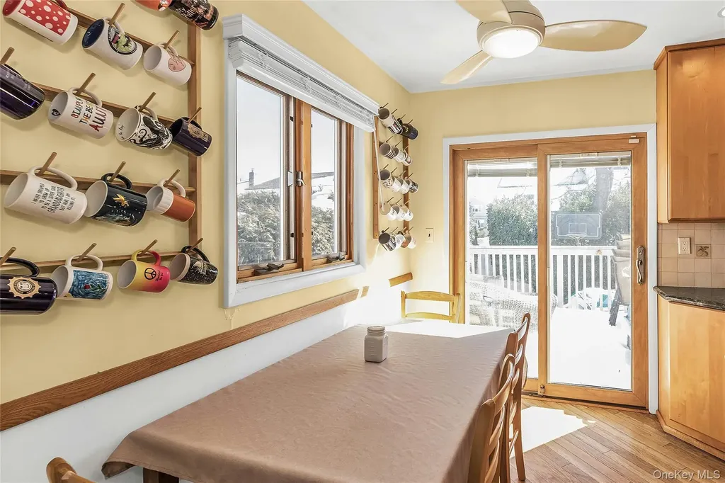 2066 Holland Way Merrick NY 11566