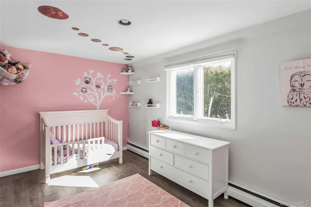 2066 Holland Way Merrick NY 11566