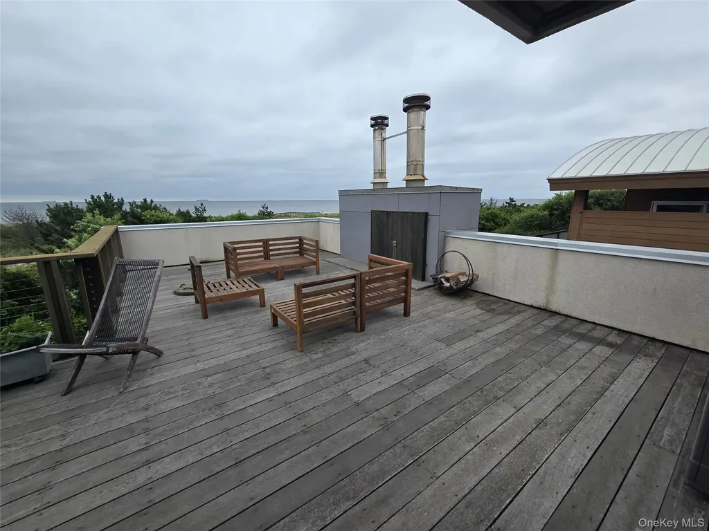 100 Nantwick Street Lido Beach NY 11561