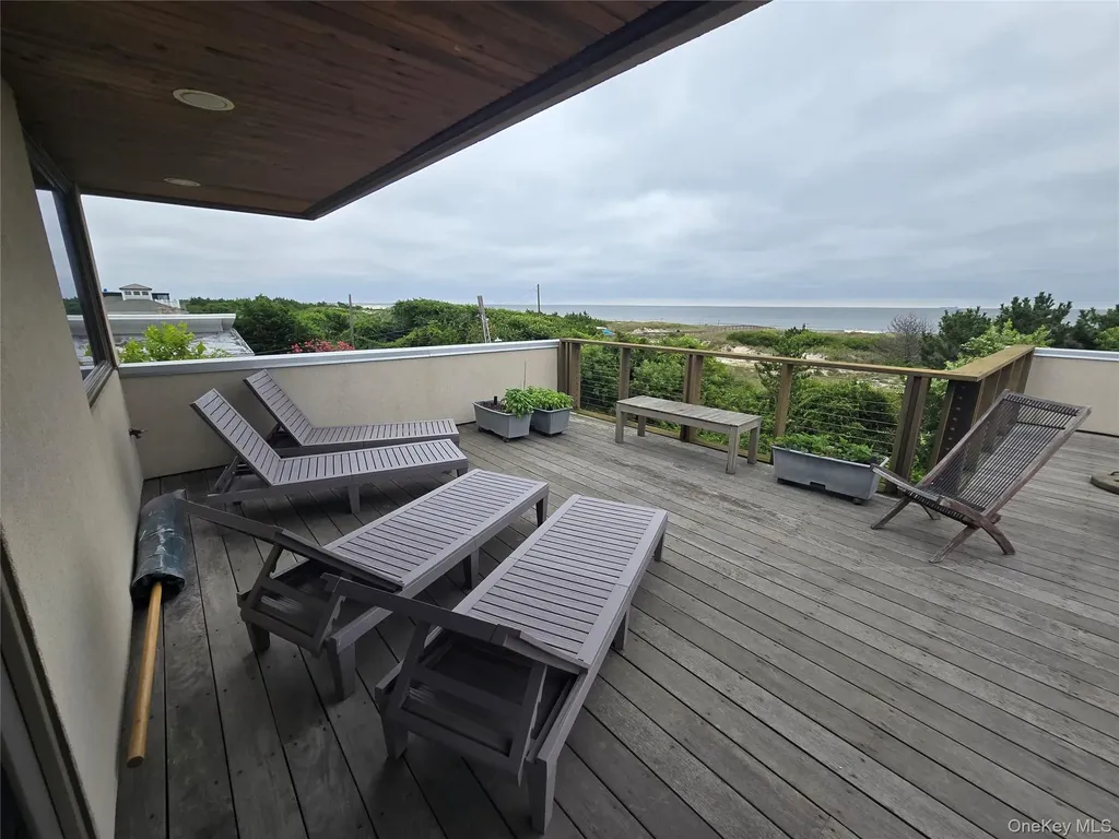 100 Nantwick Street Lido Beach NY 11561