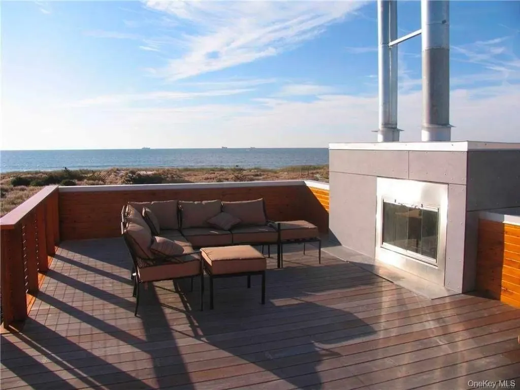 100 Nantwick Street Lido Beach NY 11561