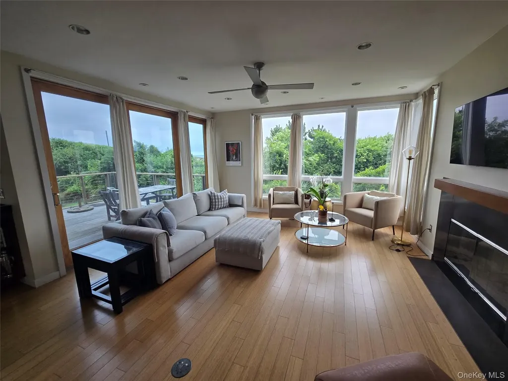 100 Nantwick Street Lido Beach NY 11561