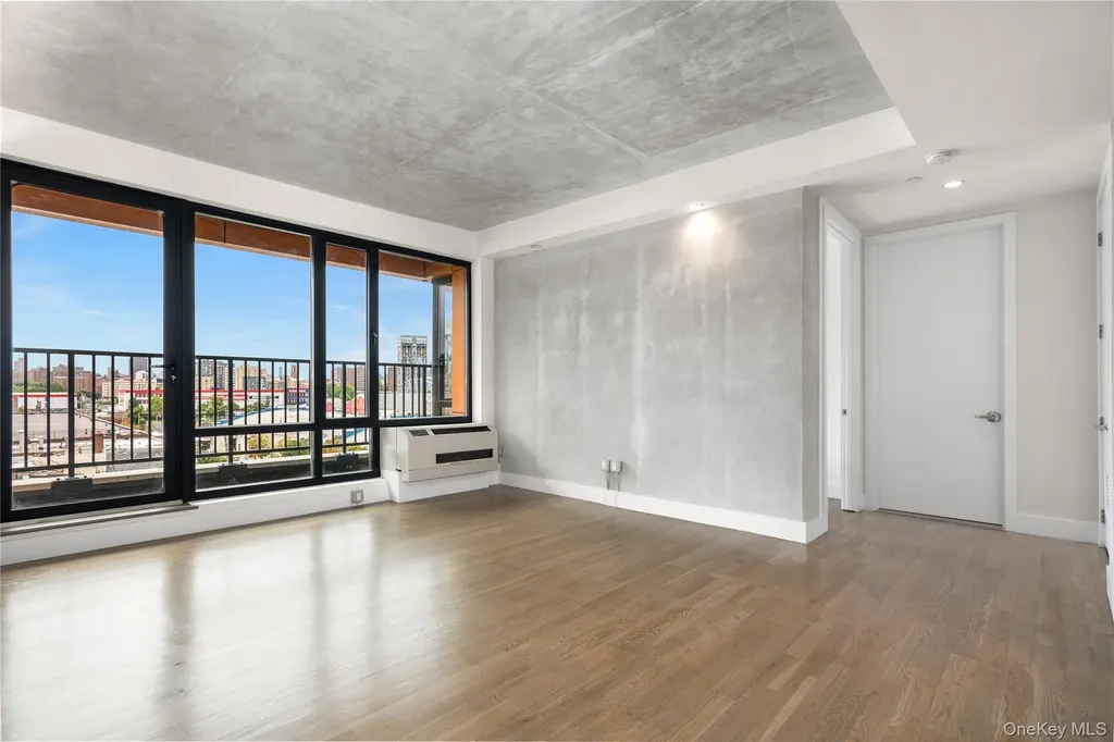 225 E 138th Street Bronx NY 10451