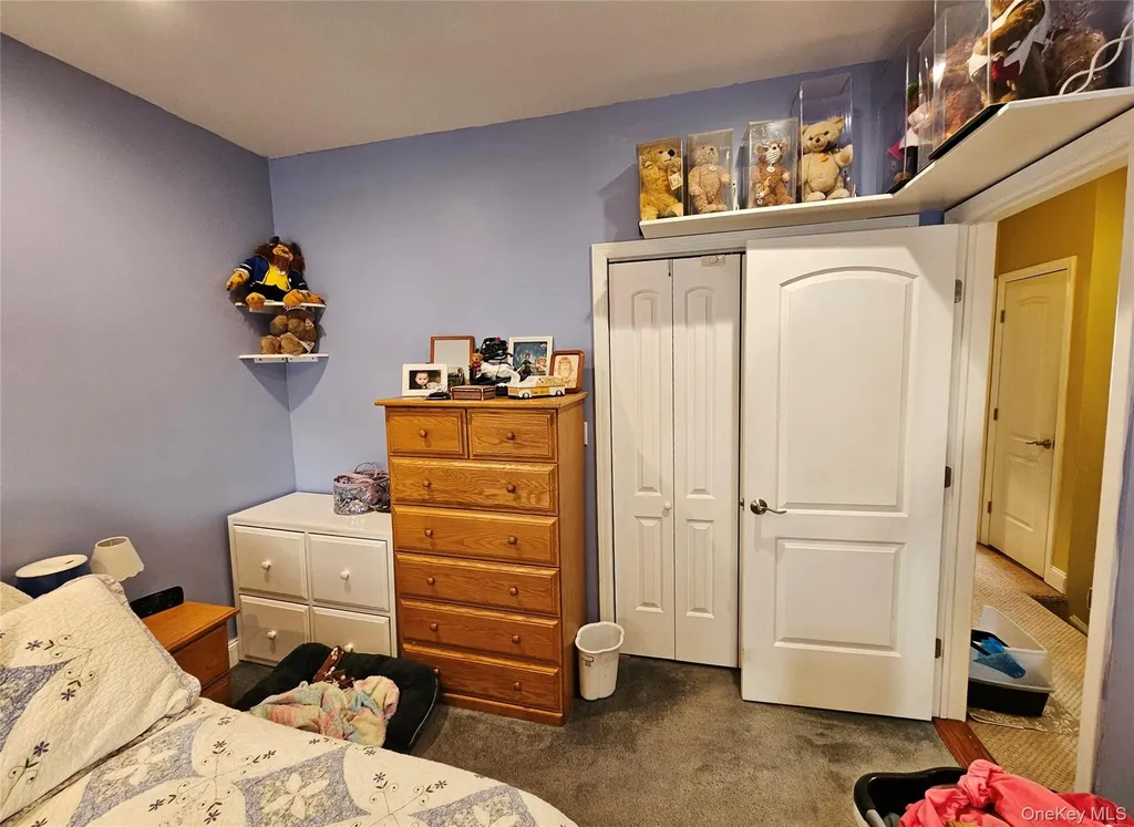 7757 76th Street Glendale NY 11385