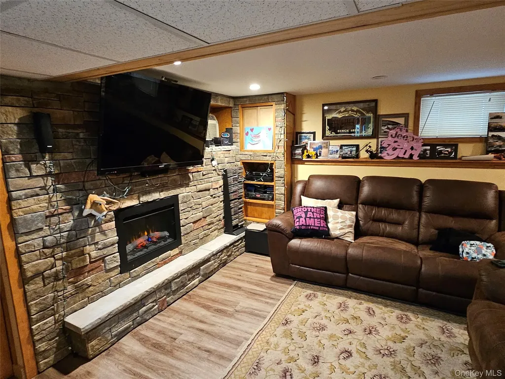 7757 76th Street Glendale NY 11385