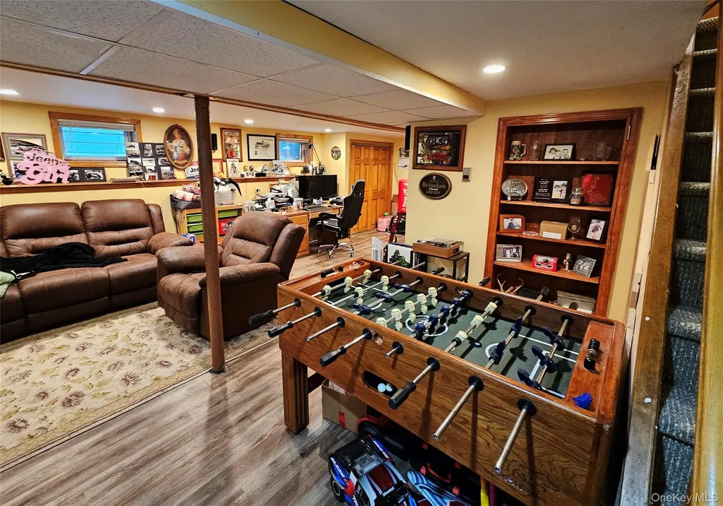 7757 76th Street Glendale NY 11385
