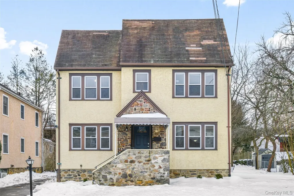 1623 Rose Avenue Mamaroneck NY 10543