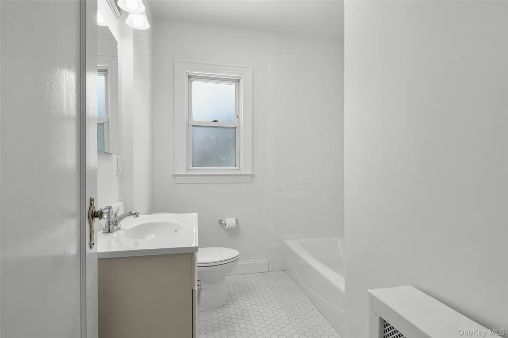 1623 Rose Avenue Mamaroneck NY 10543
