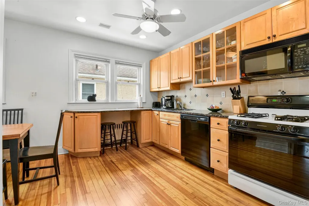 1623 Rose Avenue Mamaroneck NY 10543