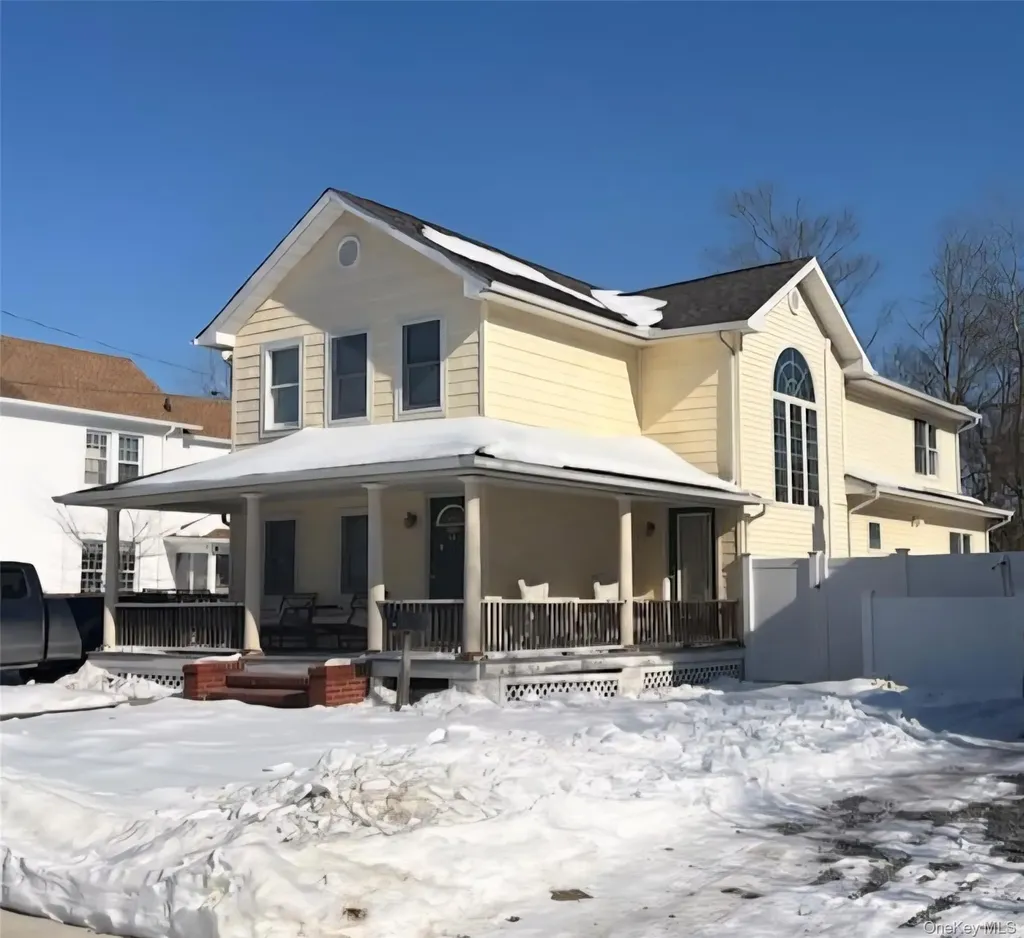 255 Cedar Avenue Patchogue NY 11772