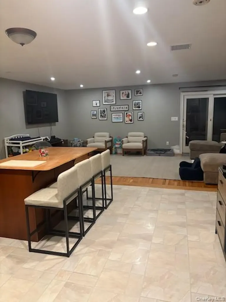 255 Cedar Avenue Patchogue NY 11772