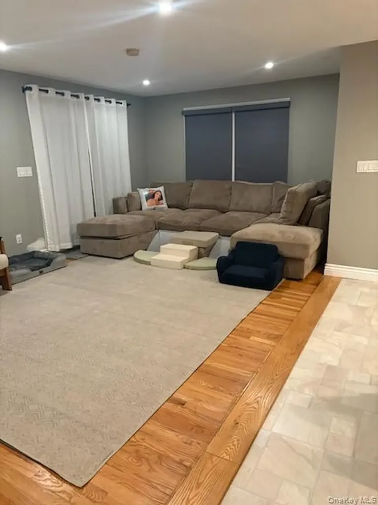 255 Cedar Avenue Patchogue NY 11772