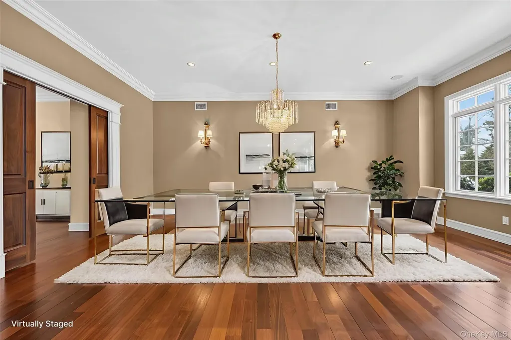 220 Elderfields Road Manhasset NY 11030