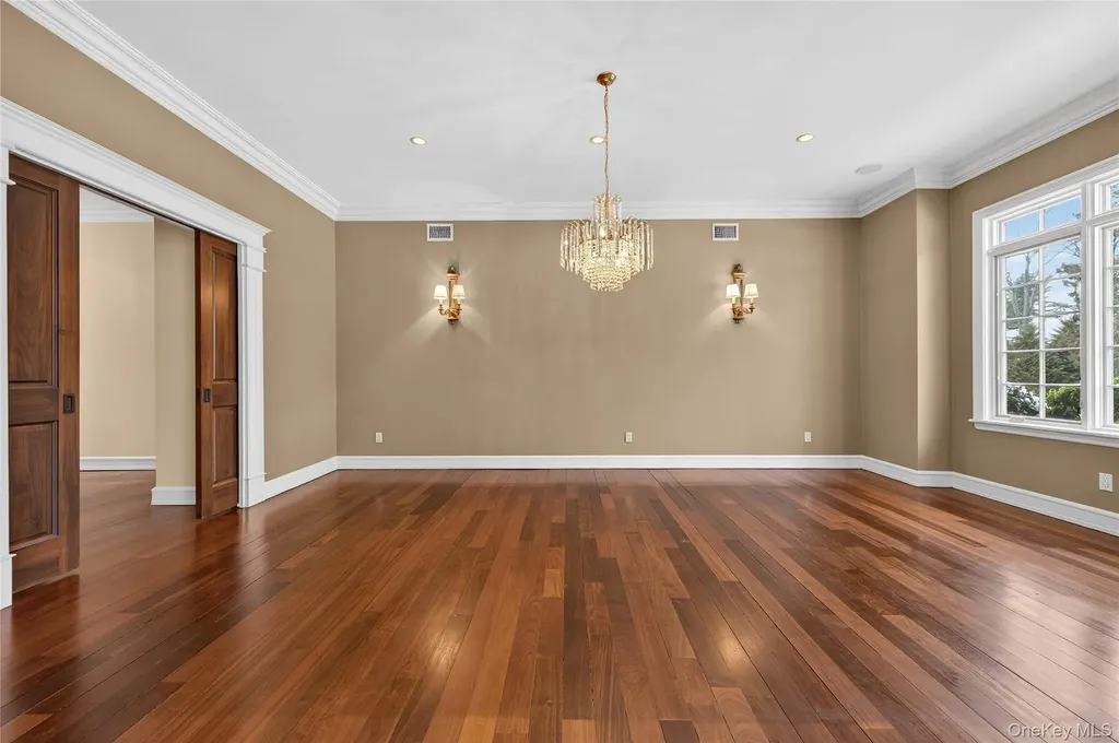 220 Elderfields Road Manhasset NY 11030