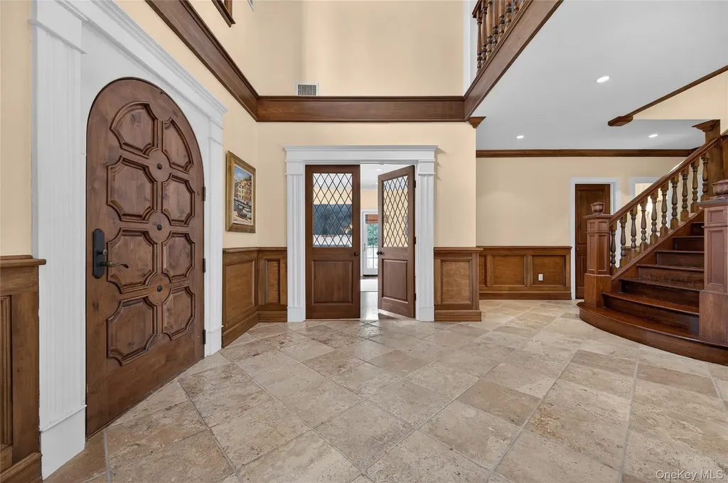 220 Elderfields Road Manhasset NY 11030