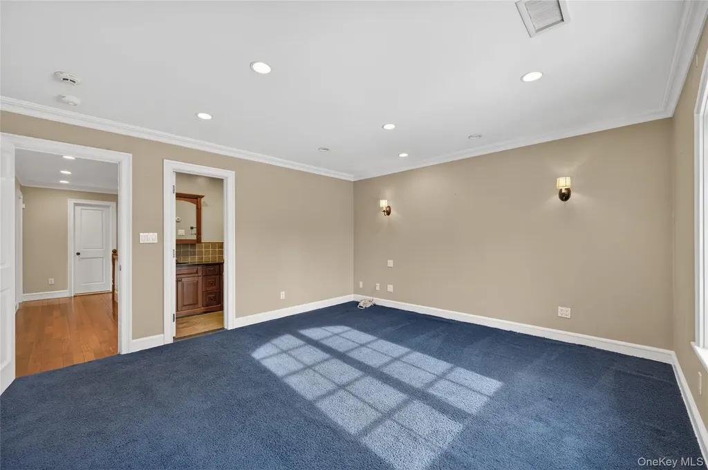 220 Elderfields Road Manhasset NY 11030