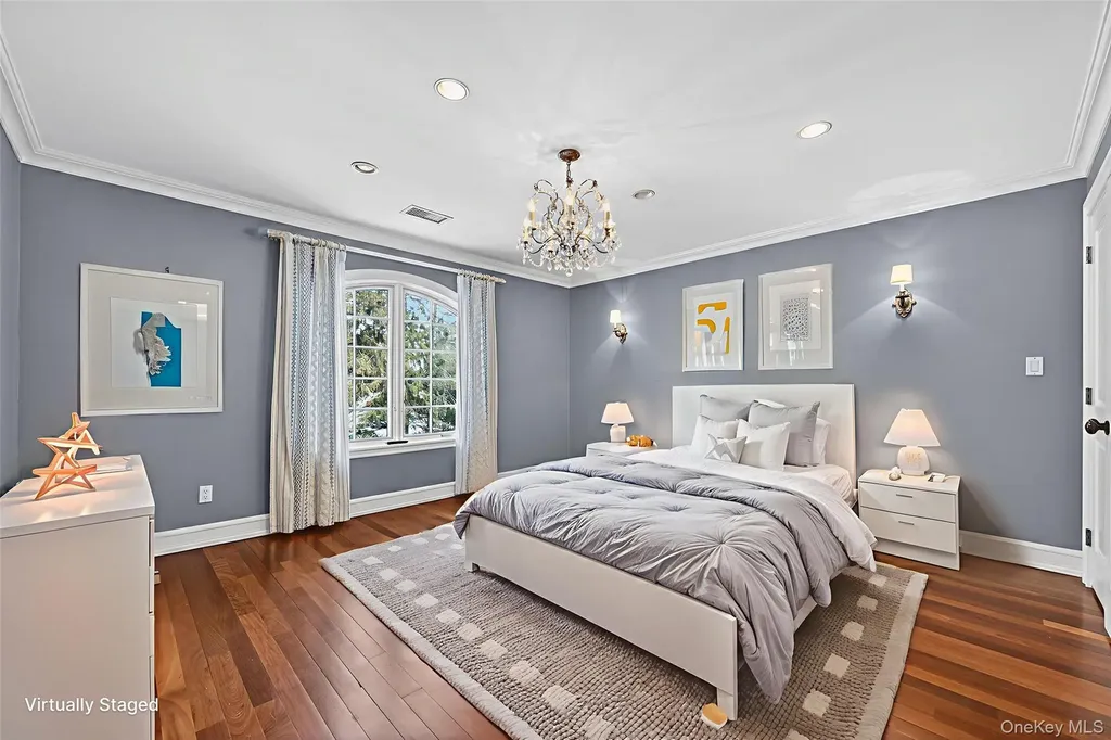 220 Elderfields Road Manhasset NY 11030