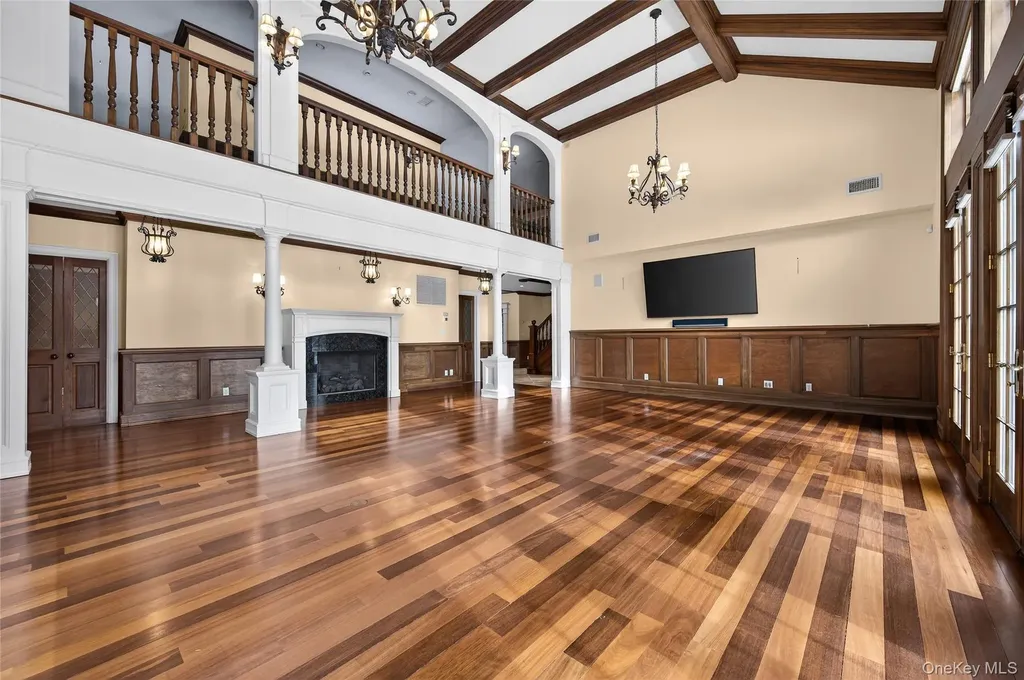 220 Elderfields Road Manhasset NY 11030