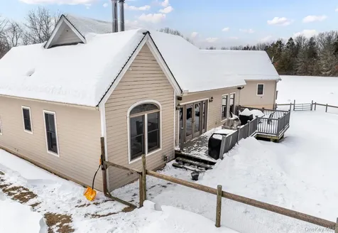 35 Appaloosa Lane Millbrook NY 12545