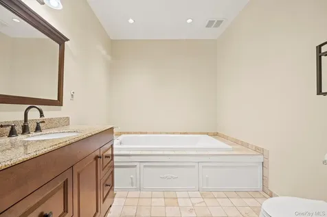 35 Appaloosa Lane Millbrook NY 12545
